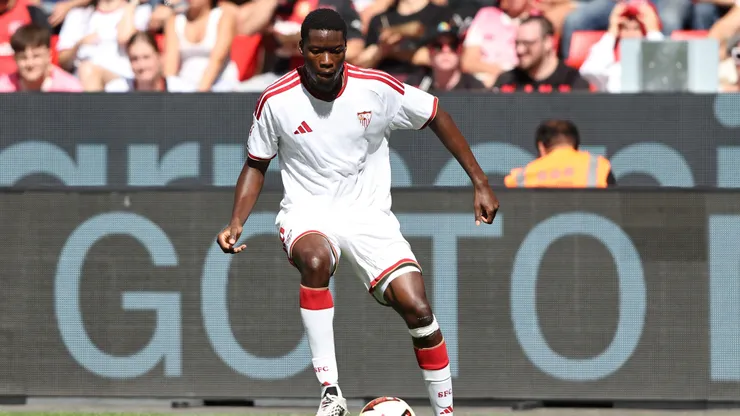 LEVERKUSEN, GERMANY - AUGUST 08: Lucien Agoume of FC Sevilla runs with the ball during the pre-season friendly match between Bayer 04 Leverkusen and Sevilla FC at BayArena on August 08, 2026 in Leverkusen, Germany. (Photo by Christof Koepsel/Getty Images)
