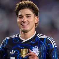 Tottenham sinaliza R$ 763 milhões por Julián Álvarez