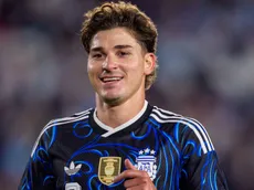 Tottenham sinaliza R$ 763 milhões por Julián Álvarez