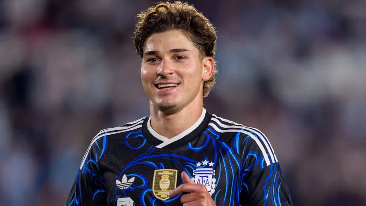 Julián Álvarez interessa ao Tottenham. Foto: Andrew J. Clark/IMAGO/ISI Photos