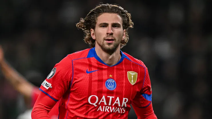 Illya Zabarnyi, do PSG. (Foto: Octavio Passos/Getty Images)