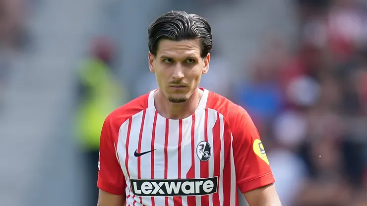 Igor Matanovic interessa ao Manchester United e Chelsea.