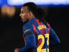 Barcelona pode vender Koundé e mira Fresneda e Pedro Porro