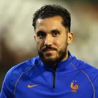 PSG avalia possível investida por Rayan Cherki, do Manchester City