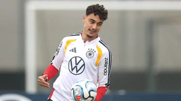 HERZOGENAURACH, GERMANY - OCTOBER 03: Aleksandar Pavlovic of Germany participates in a training session at Homeground on October 03, 2026 in Herzogenaurach, Germany. (Photo by Alexander Hassenstein/Getty Images)