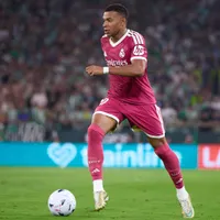 Mbappé enfrenta pressão e dúvidas sobre o futuro