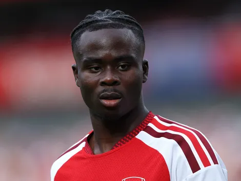 Saka vira peça central após lesões no Arsenal