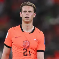 Chelsea analisa situação de De Jong, volante do Barcelona