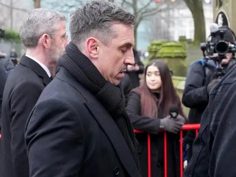reocupa Neville antes de duelo com Simeone