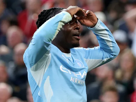 Doku brilha e City atropela o Liverpool em Anfield