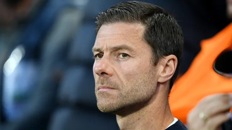 Xabi Alonso, Manager of Chelsea, looks on before the Premier League 2026/27 match between Fulham and Chelsea FC at Craven Cottage on August 24, 2026 in London, England.