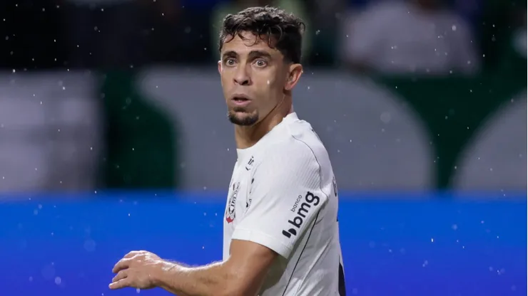 Gabriel Paulista revive a luta contra um rebaixamento. Foto: Marcello Zambrana/AGIF