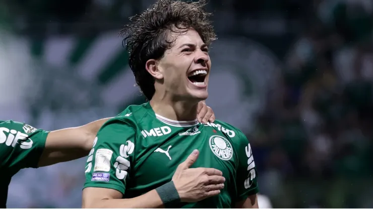 Giay vem se destacando com a camisa do Palmeiras. Foto: Marcello Zambrana/AGIF