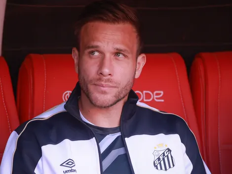 Arthur admite infelicidade na Juventus nos últimos anos