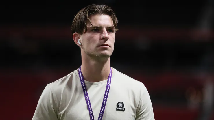 ATLANTA, GEORGIA - AUGUST 03: Alex Scott of AFC Bournemouth inspects the pitch prior to the Premier League Summer Series match between AFC Bournemouth and West Ham United FC at Mercedes-Benz Stadium on August 03, 2025 in Atlanta, Georgia. (Photo by AJ Reynolds/Getty Images)
