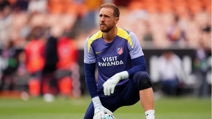 Jan Oblak of Atletico de Madrid warms up prior to the LaLiga EA Sports match between Valencia CF and Atletico de Madrid at Estadi de Mestalla on May 02, 2026 in Valencia, Spain.