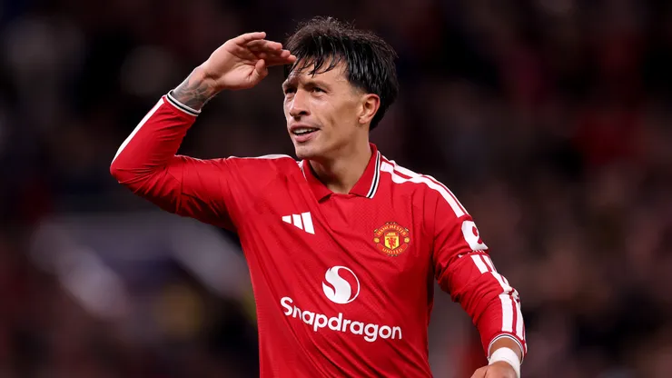 Lisandro Martínez foi punido no Manchester United.