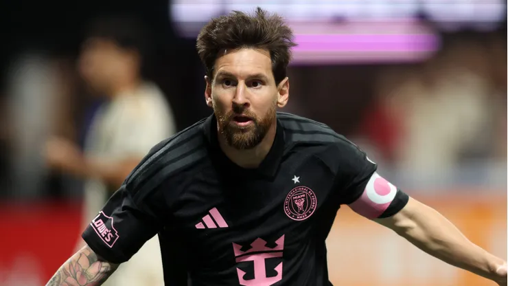 ATLANTA, GEORGIA - OCTOBER 17: Lionel Messi #10 of Inter Miami CF celebrates scoring his team's second goal with teammates during the MLS match between Atlanta United FC and Inter Miami CF at Mercedes-Benz Stadium on October 17, 2026 in Atlanta, Georgia. (Photo by Brett Davis/Getty Images)