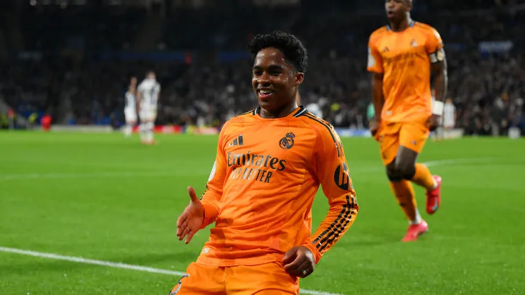 Endrick comemora gol pelo Real Madrid. (Foto: David Ramos/Getty Images)