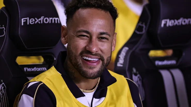 Neymar nunca atuou na Premier League.