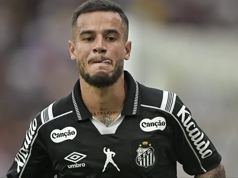 Coutinho também marcou pelo Aston Villa em retomada de carreira