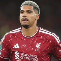 Ronald Araújo evita falar sobre permanência no Liverpool