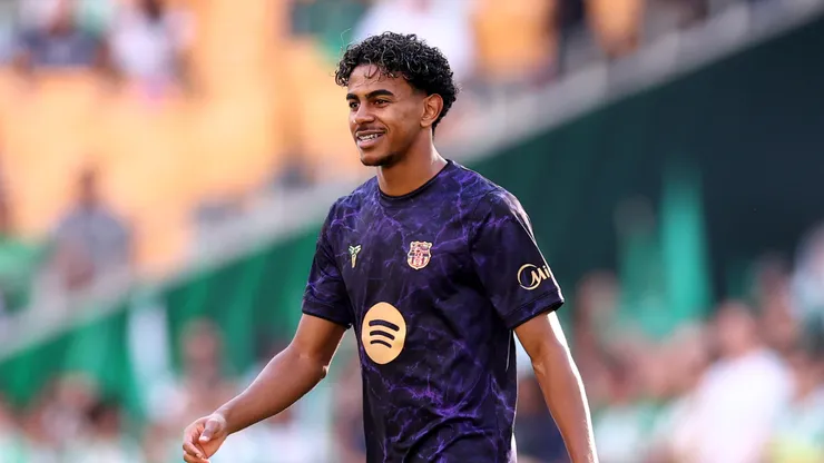 Lamine Yamal, atacante do Barcelona. (Foto: Fran Santiago/Getty Images)