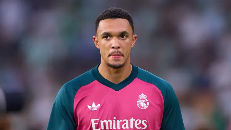 Trent Alexander-Arnold antes de jogo do Real Madrid. (Foto: Fran Santiago/Getty Images)