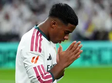 Endrick deve perder titularidade em Barcelona x Real Madrid