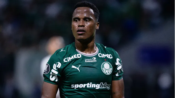 Jhon Arias pode se valorizar na final da Libertadores.
