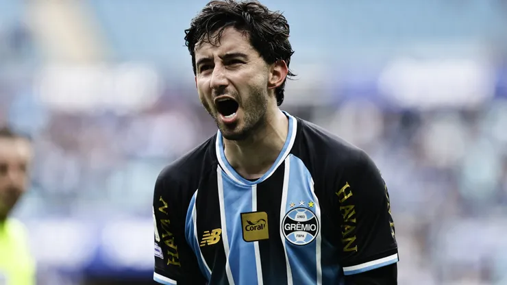 Villasanti interessa ao Monterrey.