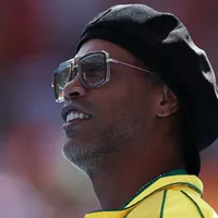 Ronaldinho define data para voltar a jogar aos 46 anos