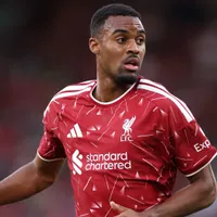 Análise: Gravenberch pode ajudar Iraola a equilibrar o Liverpool