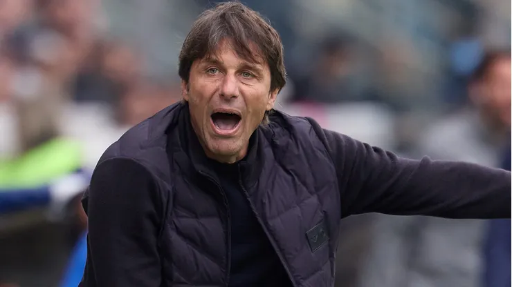 Antonio Conte nega que está em negociações com o United. Foto: Emmanuele Ciancaglini/Getty Images)