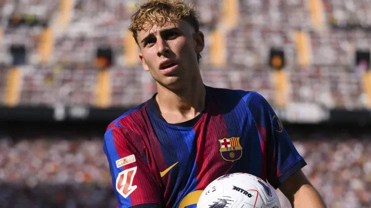 VALENCIA, SPAIN - SEPTEMBER 06: Fermin Lopez of FC Barcelona looks on during the LaLiga EA Sports 2026/27 match between Valencia CF and FC Barcelona at Estadi de Mestalla on September 06, 2026 in Valencia, Spain. (Photo by David Ramos/Getty Images)