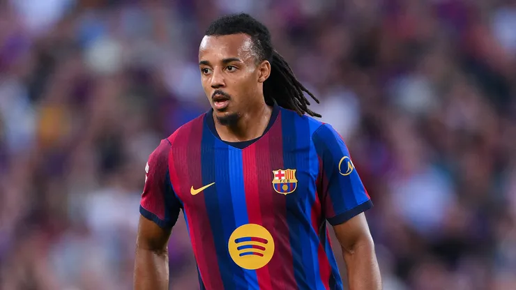 Jules Koundé será desfalque no Barcelona contra o Real Madrid.