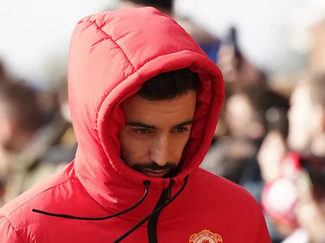 Carrick toma decisão sobre Bruno Fernandes após polêmica no United