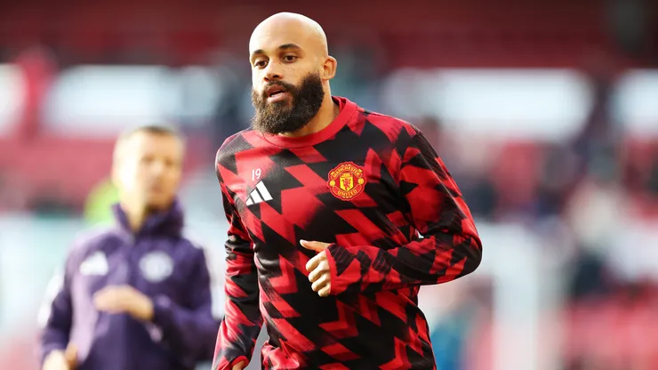 Bryan Mbeumo of Manchester United warms up prior to the Premier League match between Nottingham Forest and Manchester United at City Ground on November 01, 2025 in Nottingham, England.