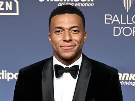 Mbappé reconhece erro em comentário sobre Mao Tsé-Tung