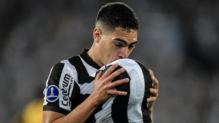 Hugo, ex-Botafogo. (Foto: Thiago Ribeiro/AGIF)