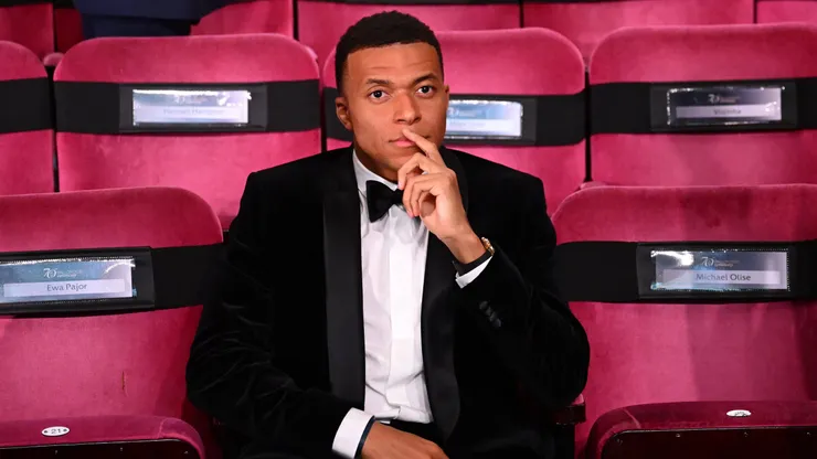 Hugo Lloris apoia Kylian Mbappé após derrota na Bola de Ouro e prevê conquista futura do francês. Foto: IMAGO / PRESSE SPORTS