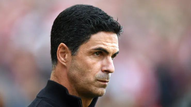 Arsenal manager Mikel Arteta watches on during the pre-season friendly match between Arsenal FC and Real Betis Balompie at Aviva Stadium on August 5, 2026 in Dublin, Ireland.