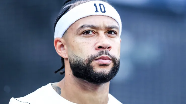 Memphis Depay vive um momento ruim. Foto: Marco Miatelo/IMAGO/Avalon.red