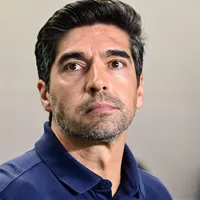 Abel reclama de gramados no Brasil: UEFA tem exigências rígidas