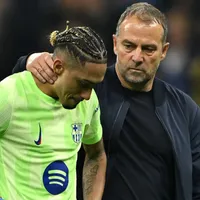 Flick se incomoda com viagens de Raphinha na Seleção Brasileira