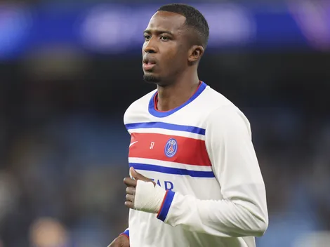 Barcelona mira Pacho, do PSG, para a próxima janela